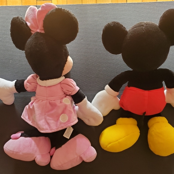Mickey and Minnie Plush Toy - Picture 2 of 5